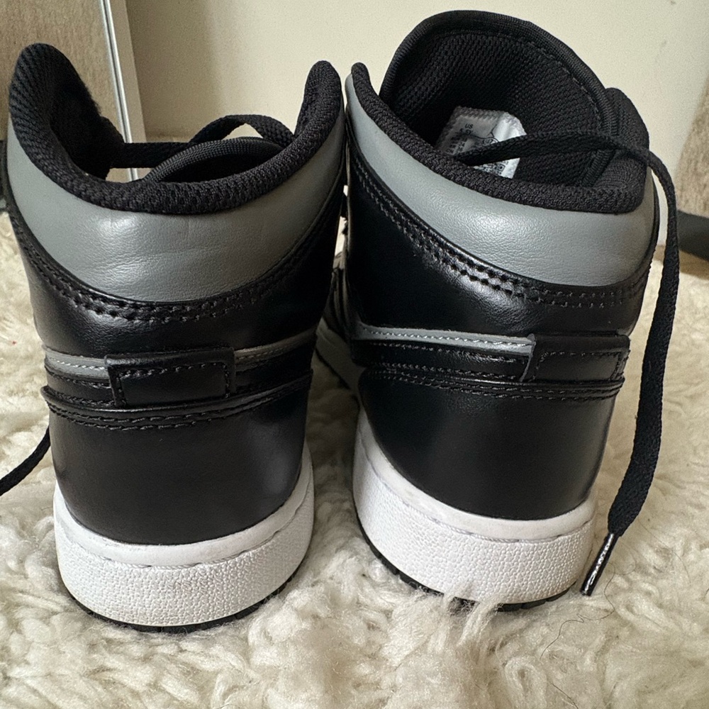 Jordan 1 Mid Shadow - Picture 5 of 8